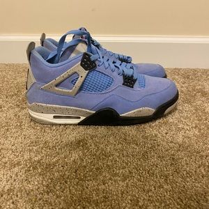 University Air Jordan 4